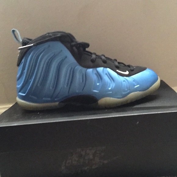 sky blue foamposites